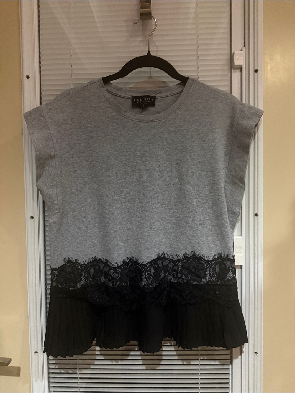 Laundry By Shelli Segal Gray Short Sleeve Tee with Black Lace & Pleated Hem